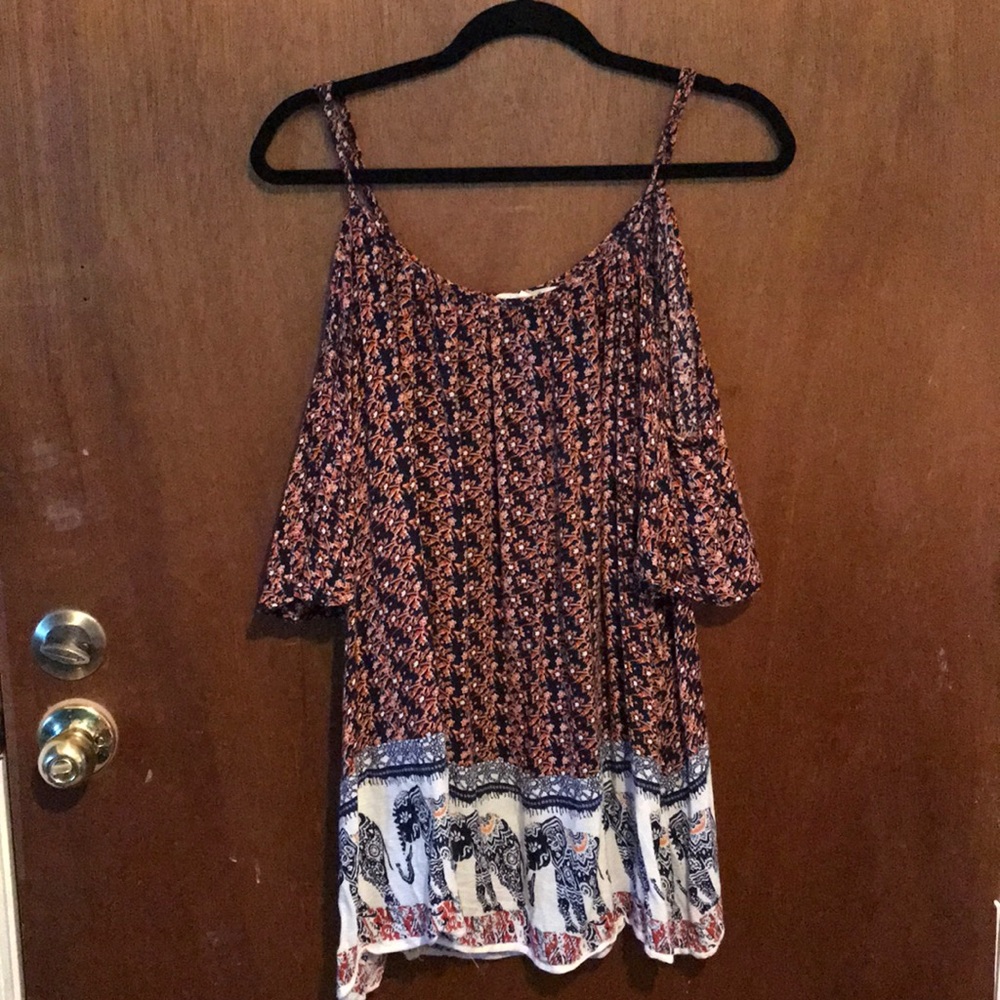 Cold shoulder top